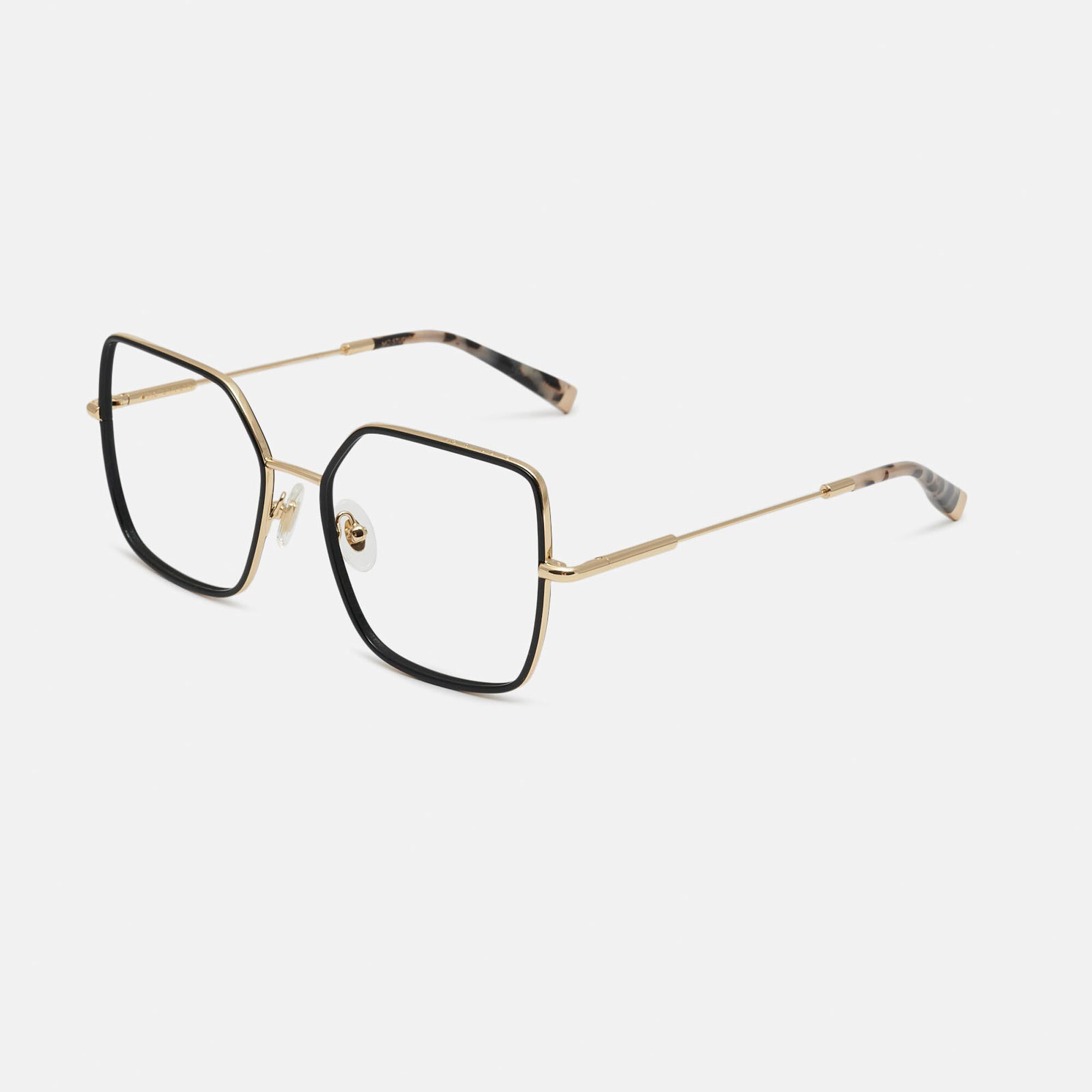 m&oacute; STUDIO 001