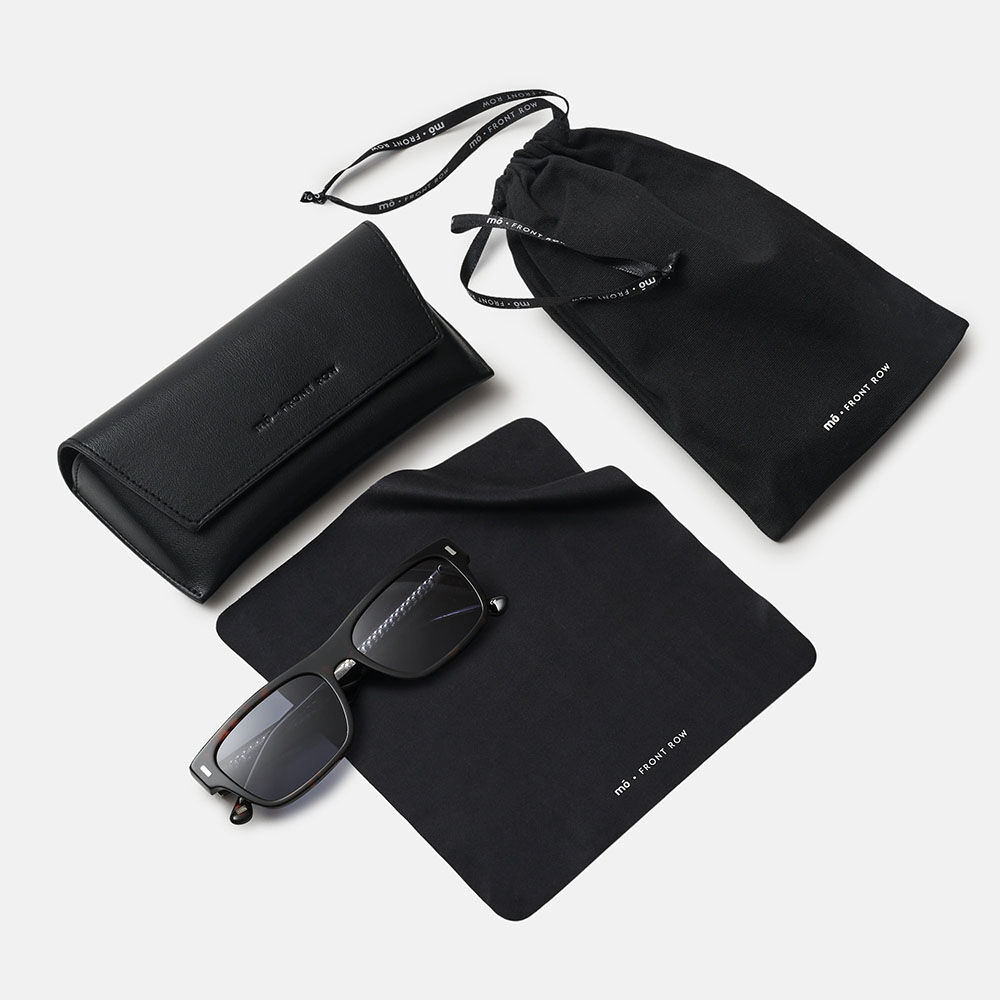 m&oacute; FRONT ROW KIM SUN, carey, large