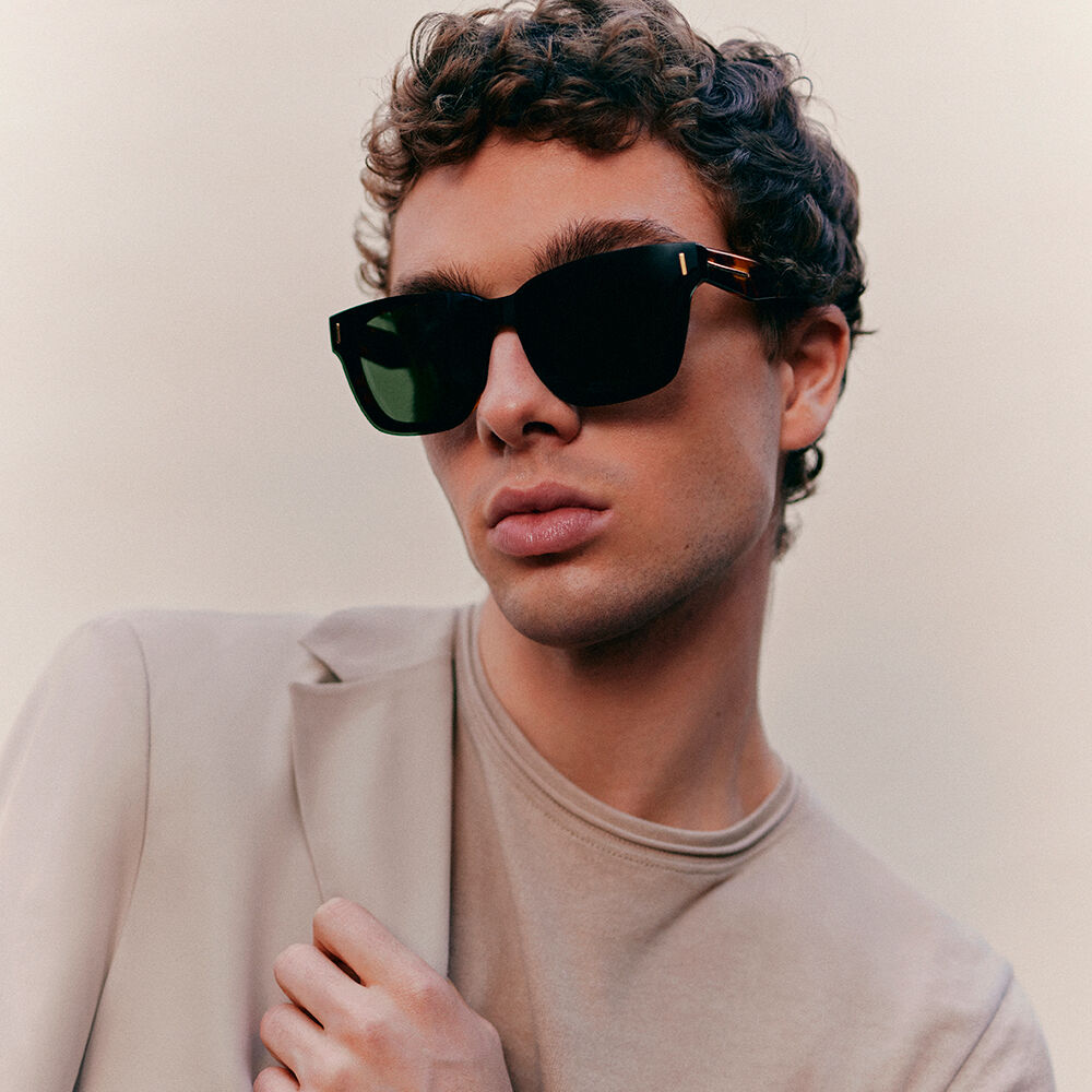 m&oacute; FRONT ROW PATRYK SUN, carey, large