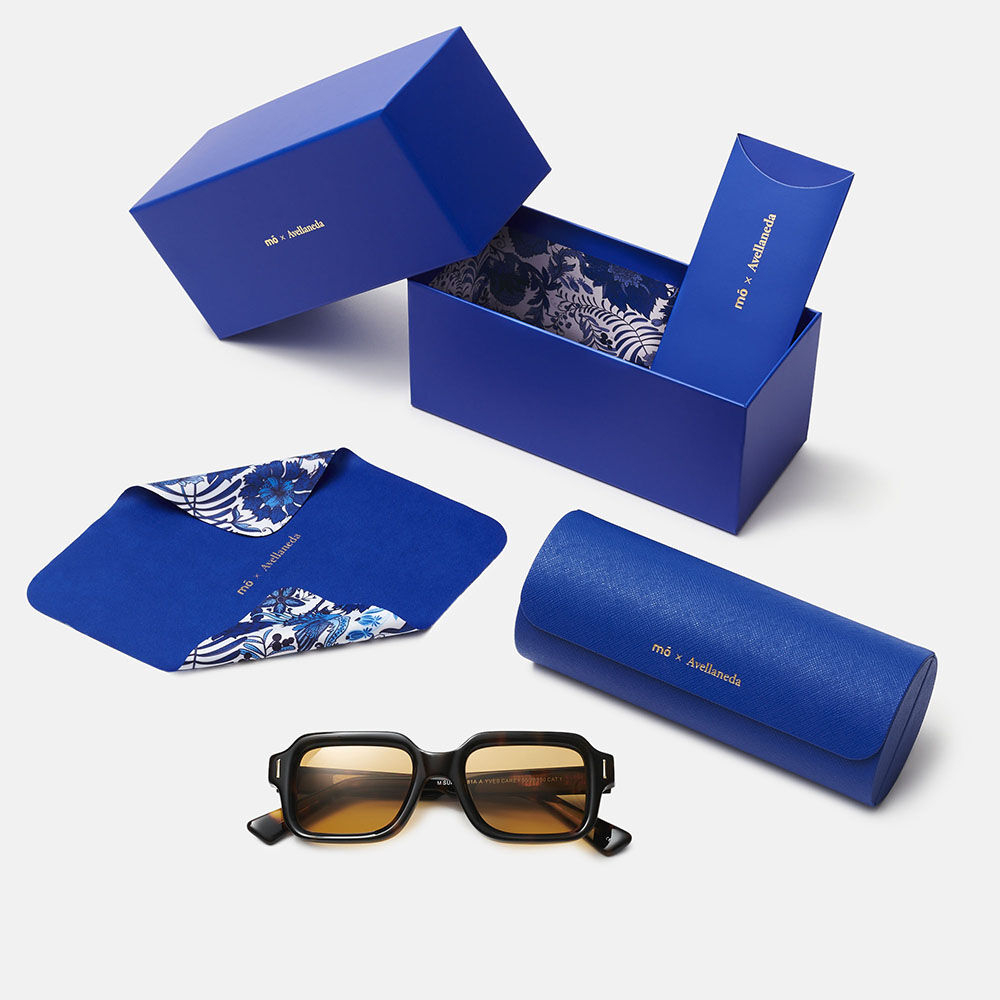 m&oacute; AVELLANEDA YVES SUN, carey, large