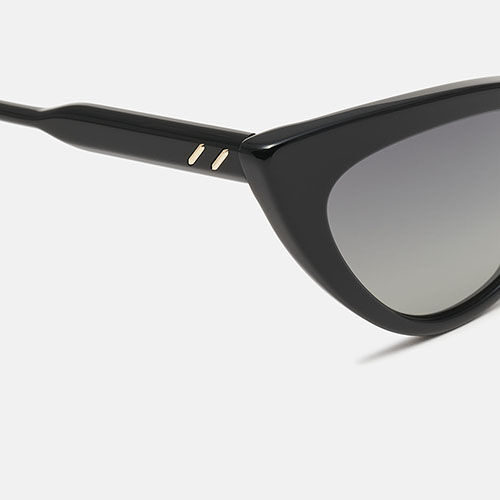 m&oacute; GARMENT SUN