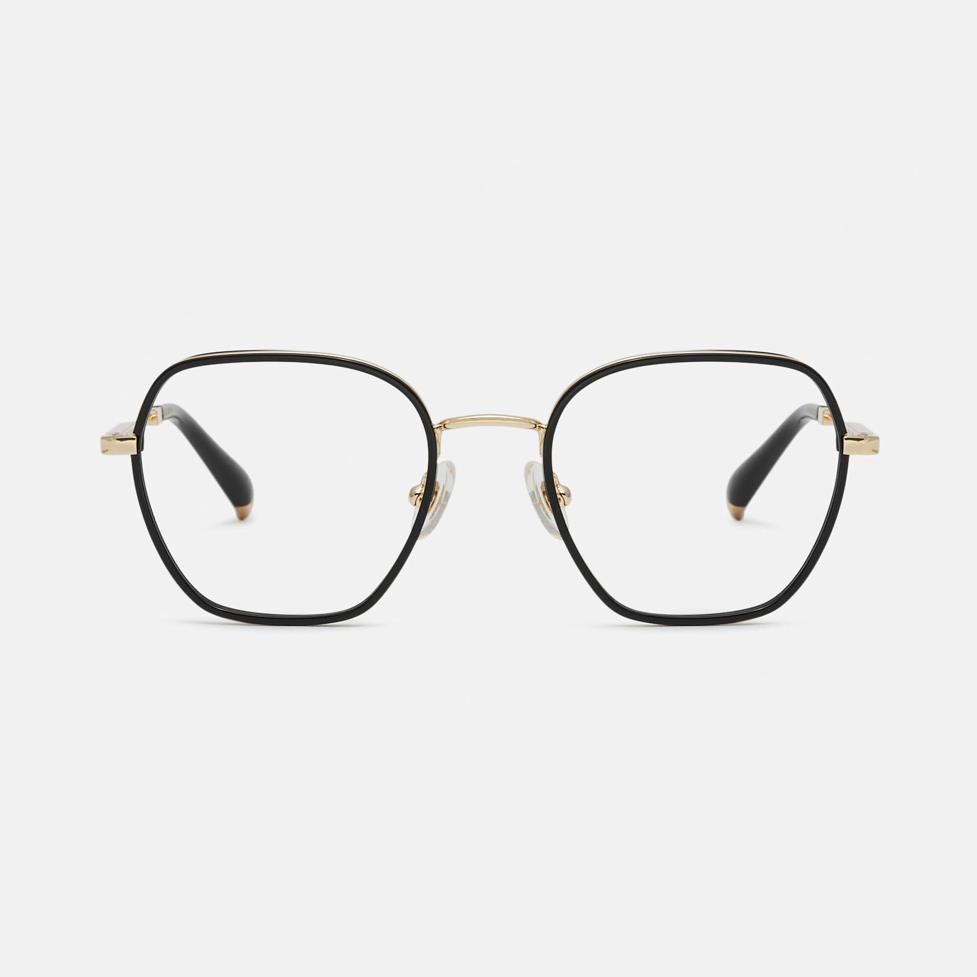 m&oacute; STUDIO 008