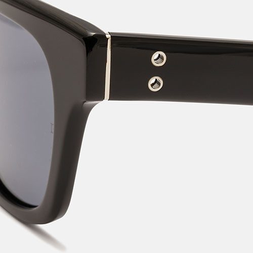 m&oacute; FRONT ROW SEAN SUN