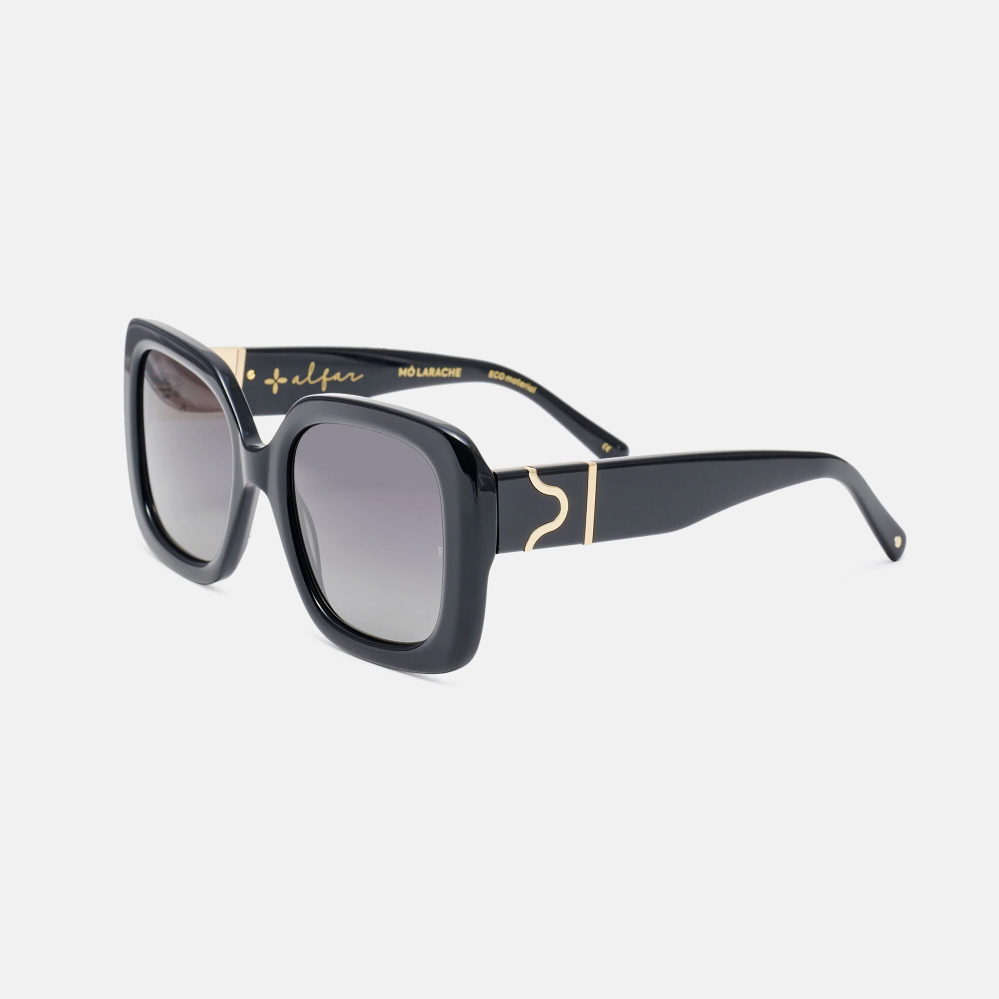 m&oacute; LARACHE SUN