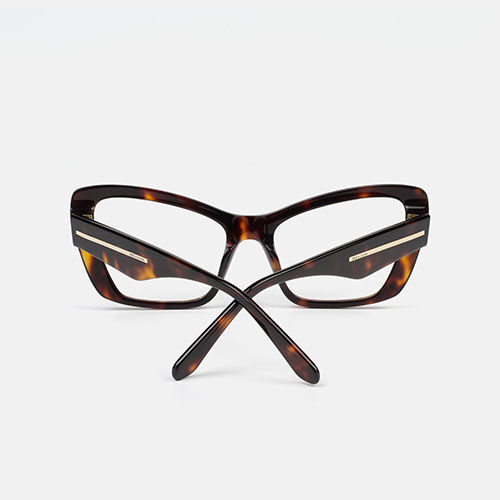 m&oacute; X OLIVA APRIL