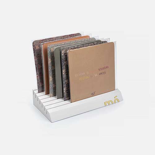 DISPLAY CORDONES Y GAMUZAS  