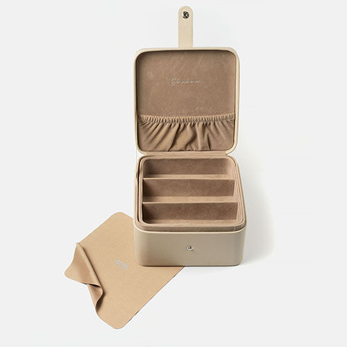 TRAVEL CASE BEIGE CLARO