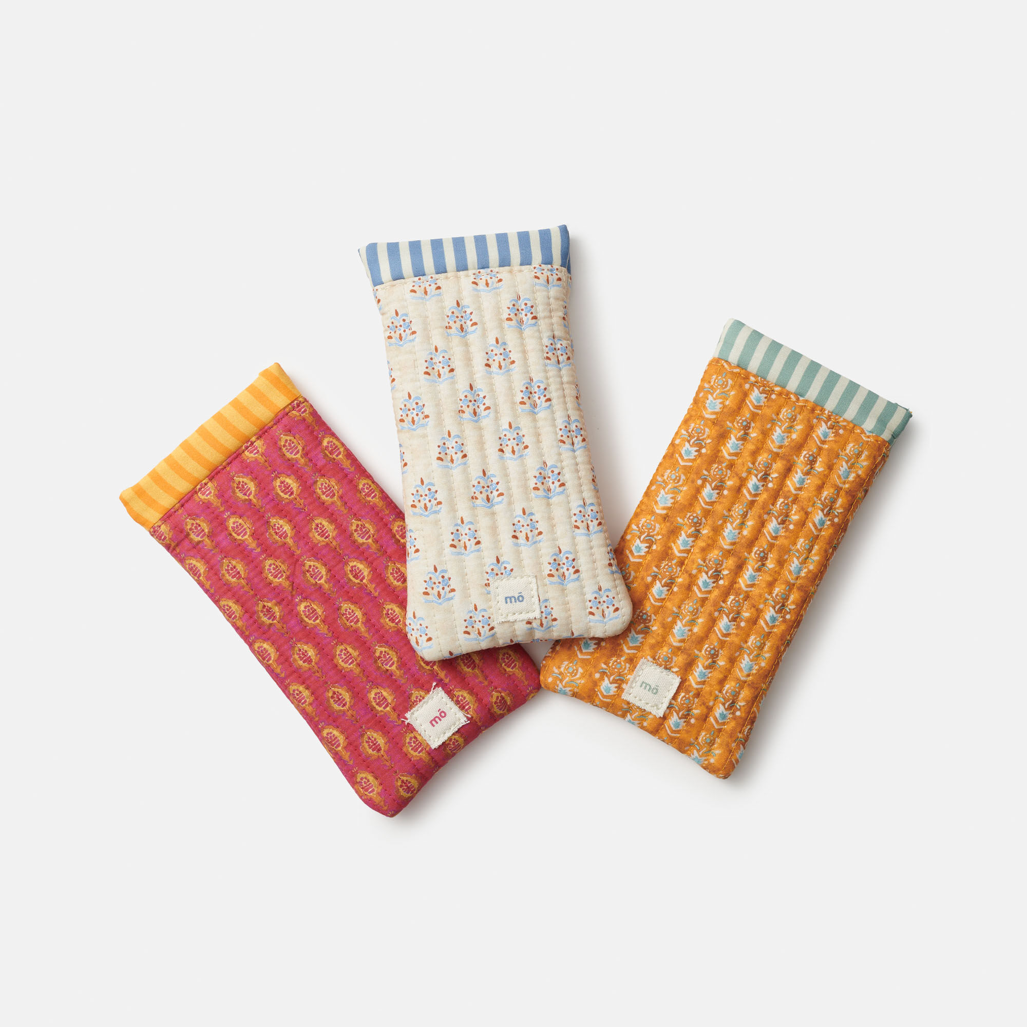 POUCH ACOLCHADO TAJ PRINT BEIGE