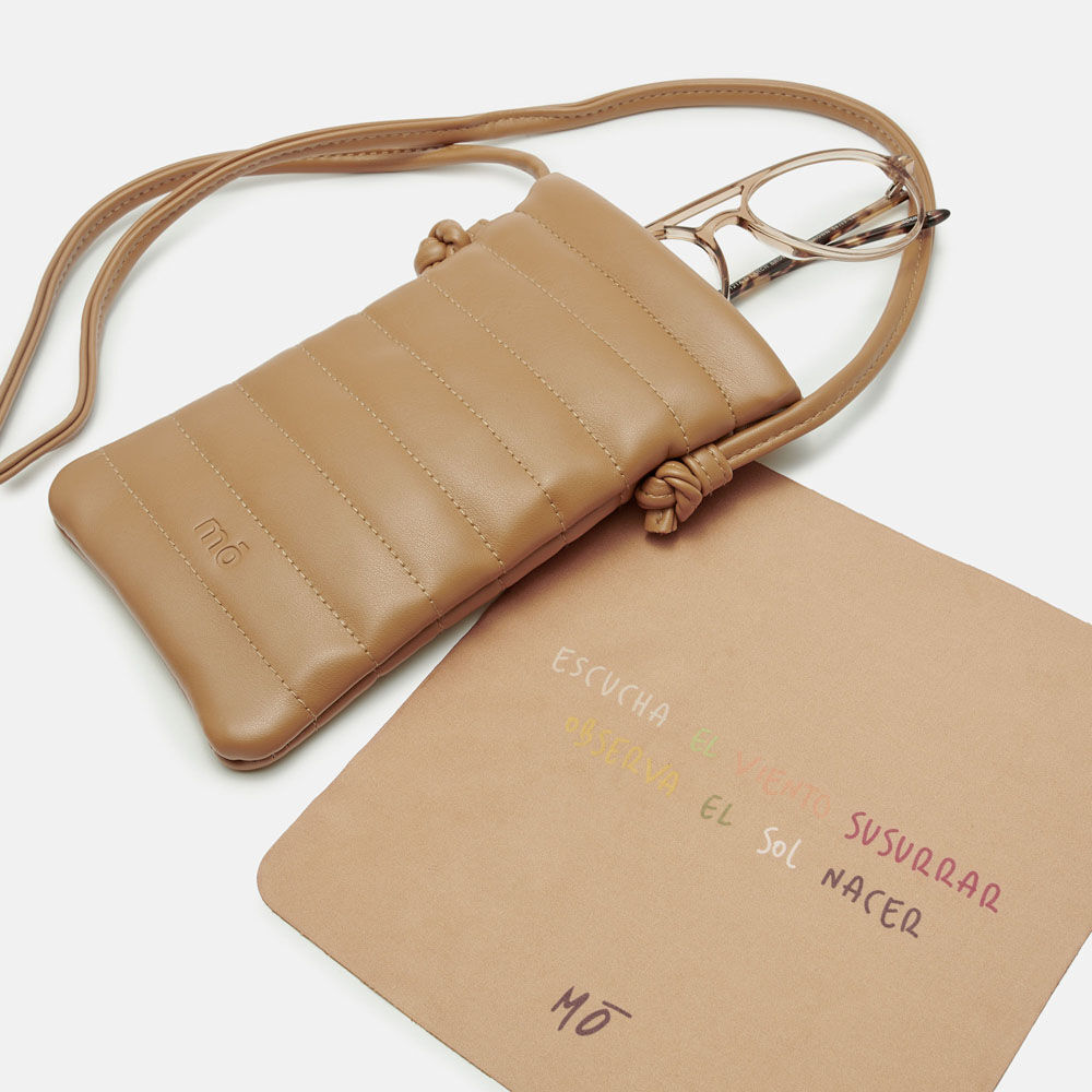 E-MO PADDING POUCH CAMEL, , large