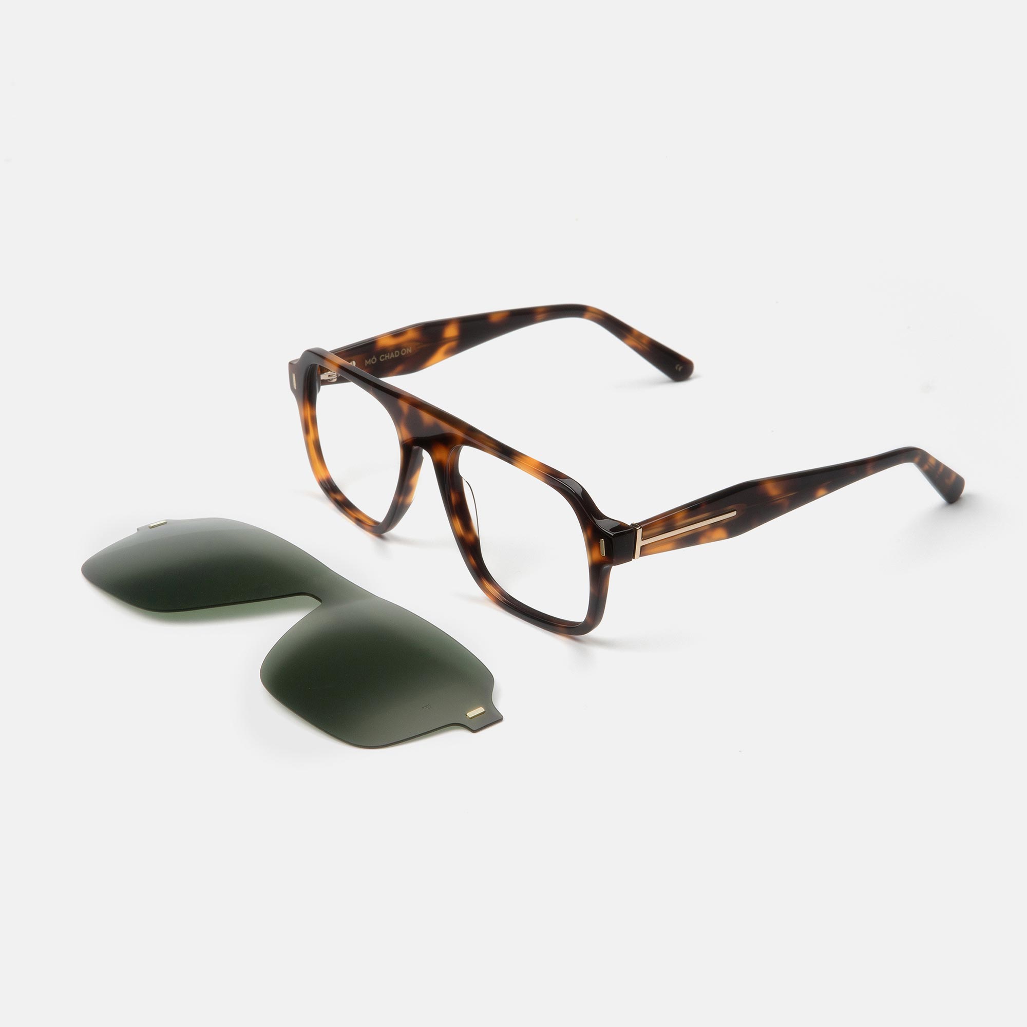 m&oacute; FRONT ROW CHAD ON, carey, large image number 1