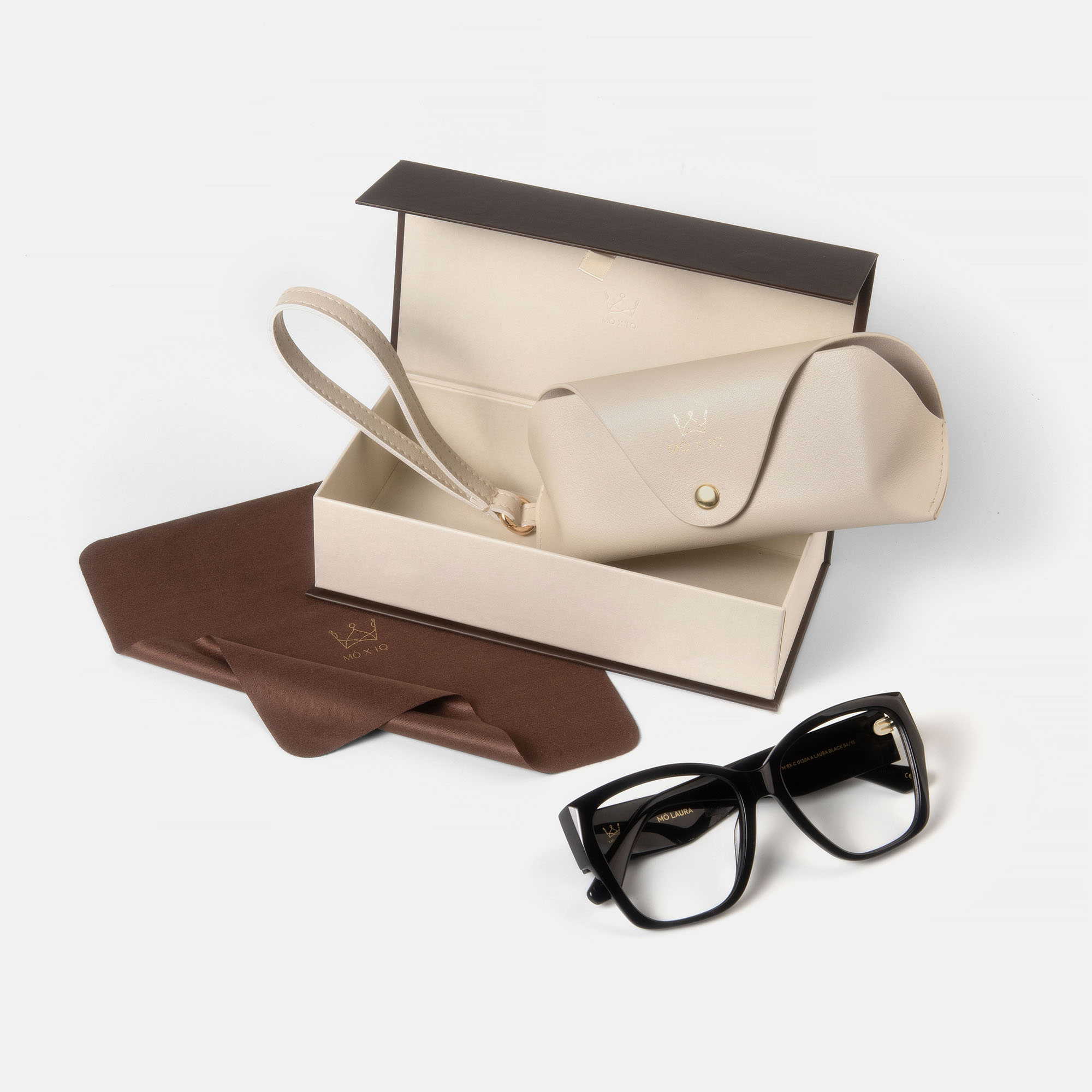 mó LAURA, black, hi-res