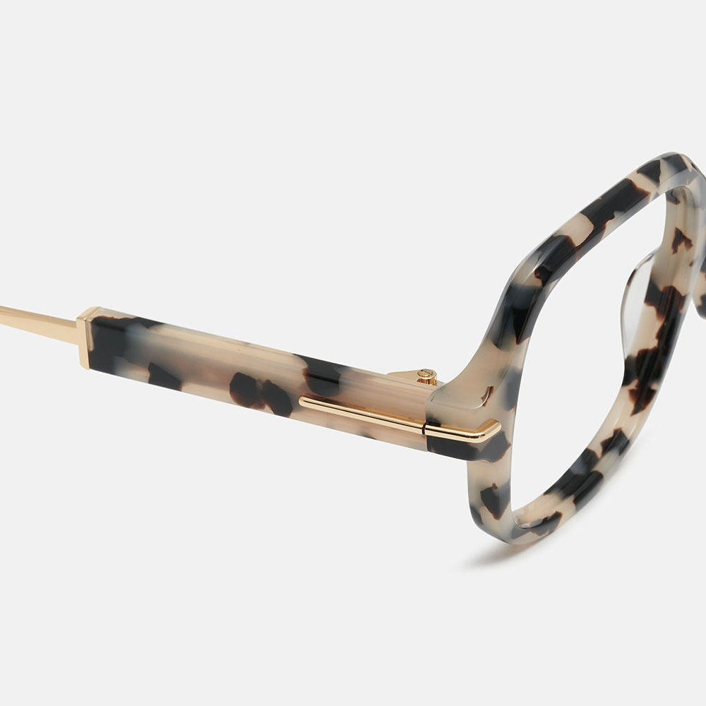 m&oacute; STUDIO 002, white carey, large image number 2