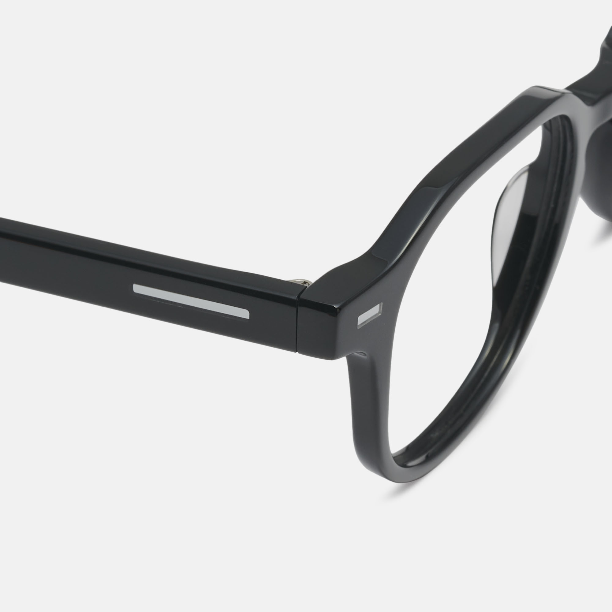 mó BAYER, black, hi-res